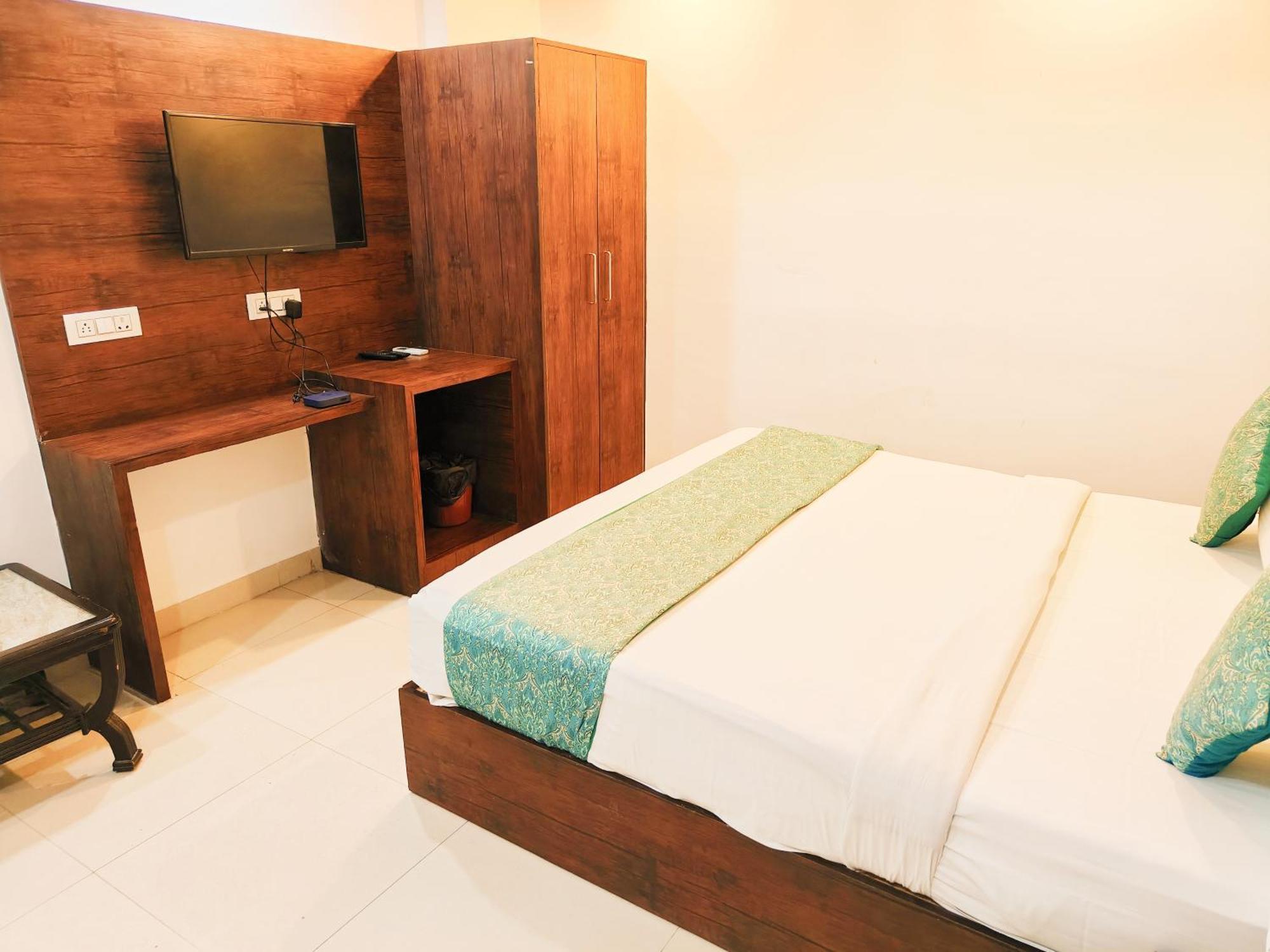 Hotel Le Mount Plaza Near Igi Airport Delhi New Delhi Exterior photo