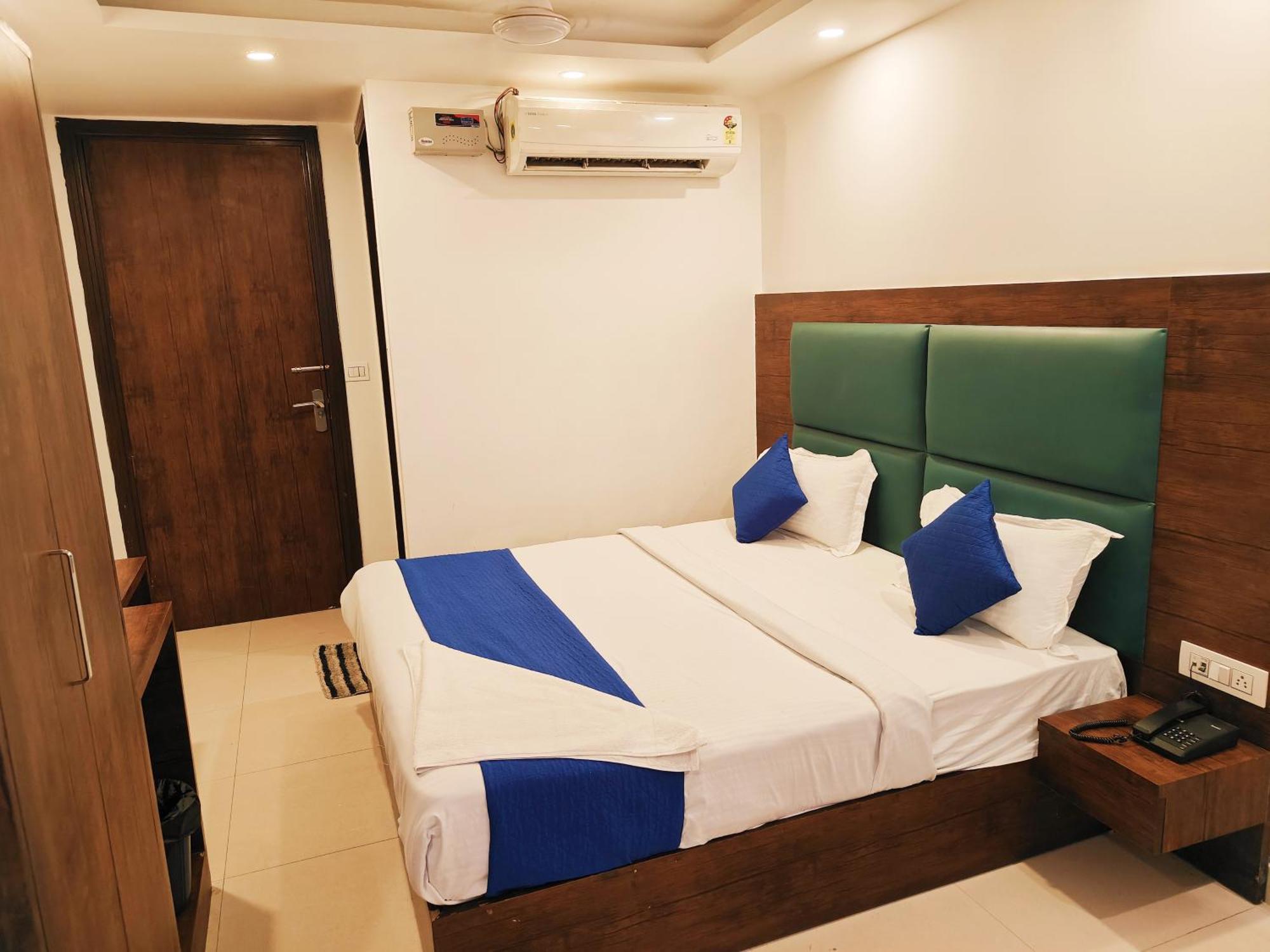 Hotel Le Mount Plaza Near Igi Airport Delhi New Delhi Exterior photo