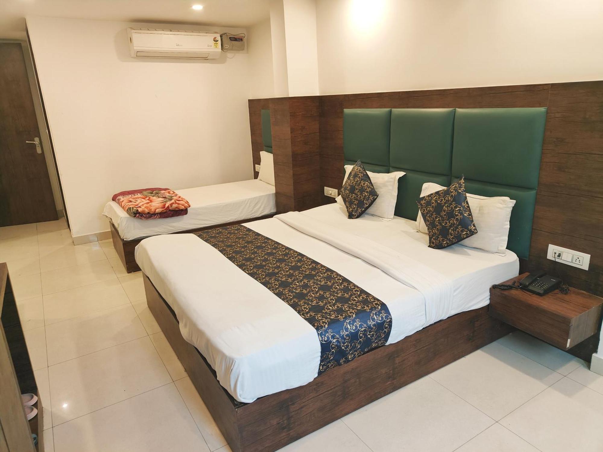 Hotel Le Mount Plaza Near Igi Airport Delhi New Delhi Exterior photo