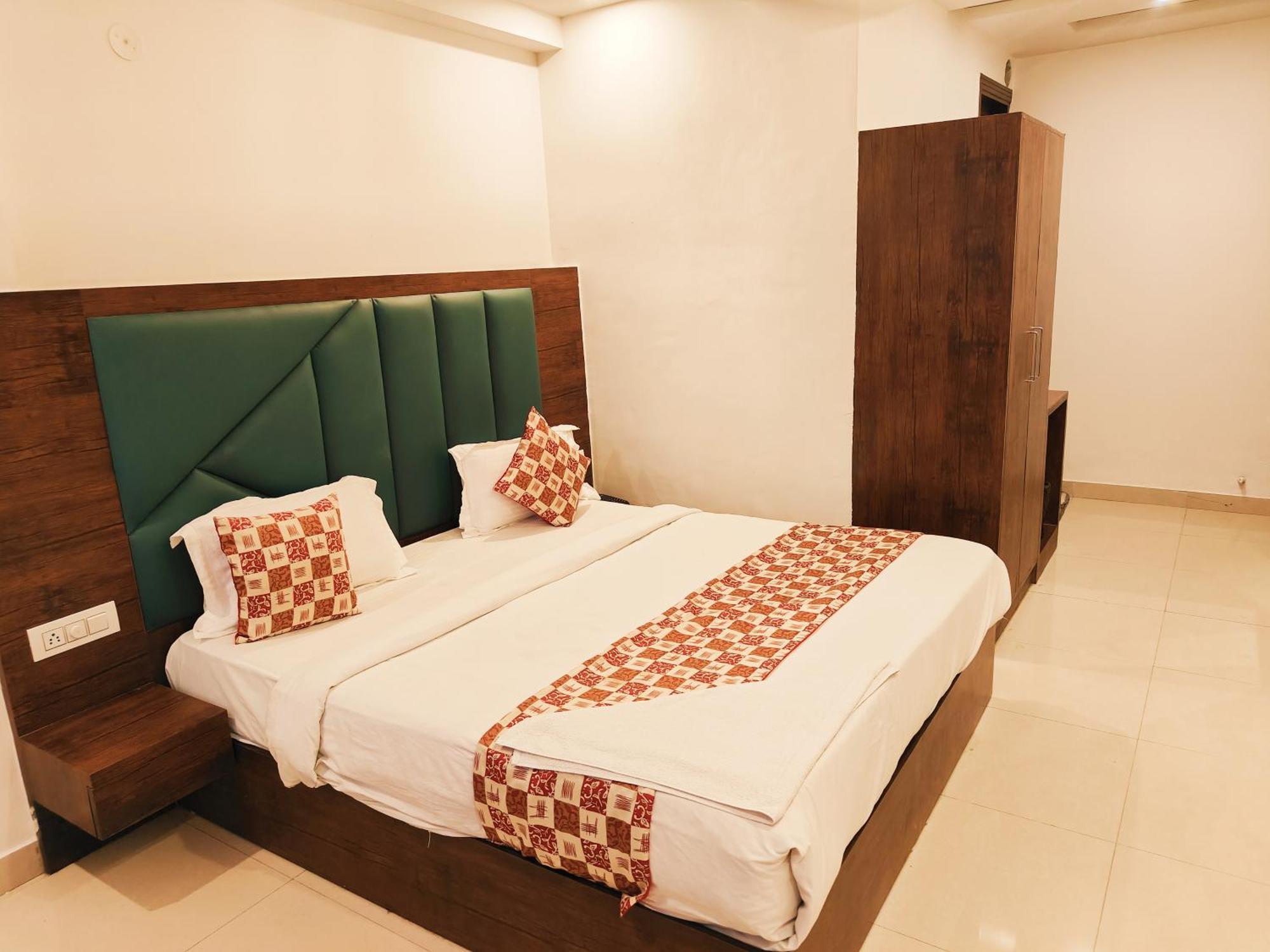 Hotel Le Mount Plaza Near Igi Airport Delhi New Delhi Exterior photo