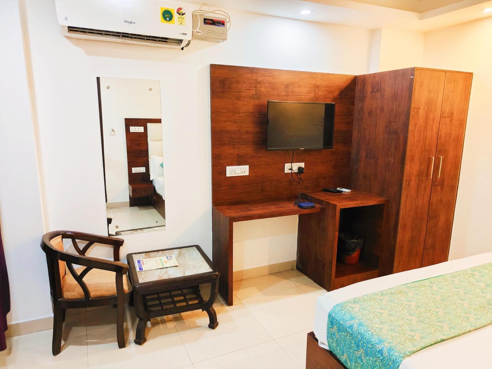 Hotel Le Mount Plaza Near Igi Airport Delhi New Delhi Exterior photo